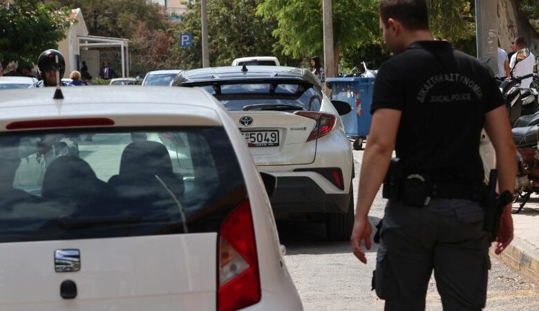 Προφυλακίστηκε ο γνωστός τράπερ και οι άλλοι τρεις για την απαγωγή του 24χρονου στον Υμηττό