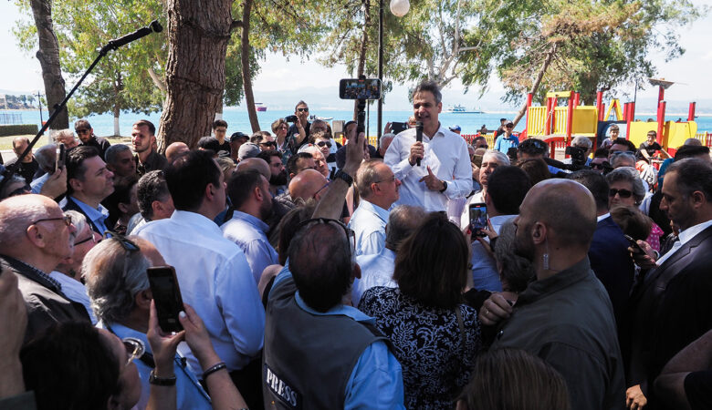 Μητσοτάκης από την Ερέτρια: «Κάθε μέρα εργαζόμαστε για να κάνουμε τη ζωή σας καλύτερη»