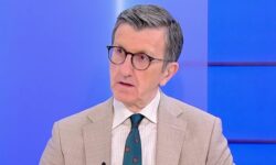 Αντιδράσεις για τον χαρακτηρισισμό «πατσαβούρα» του Άρη Πορτοσάλτε για την Παλαιστινιακή σημαία