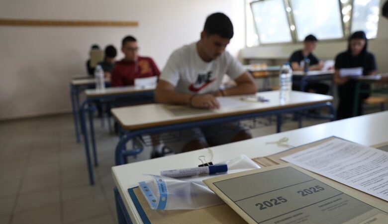 Πανελλαδικές Εξετάσεις 2025: Η αξία της μουσικής στη ζωή μας το θέμα των Νέων Ελληνικών στα ΕΠΑΛ