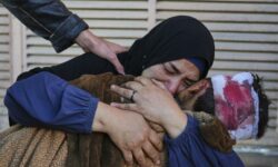 Τουλάχιστον 10 νεκροί και δεκάδες τραυματίες από πυρά του στρατού του Ισραήλ εναντίον κέντρου βοήθειας στην Γάζα