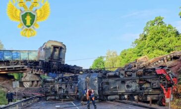 Η Ρωσία ανακοίνωσε ότι η κατάρρευση των δύο γεφυρών προκλήθηκε από εκρήξεις