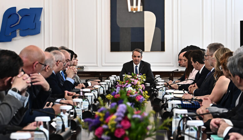 Ο Μητσοτάκης προειδοποιεί: Έκπτωση Πρυτάνεων αν δεν ανταποκρίνονται στις υποχρεώσεις τους