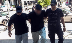 Απολογείται ο 49χρονος Τούρκος για τους πυροβολισμούς εναντίον στελεχών της ΕΥΠ