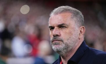 Η Τότεναμ απέλυσε τον Άγγελο Ποστέκογλου