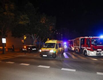 Ένας νεκρός και τουλάχιστον 19 τραυματίες από πυρκαγιά σε οίκο ευγηρίας στην Ισπανία