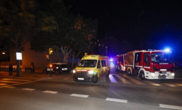 Ένας νεκρός και τουλάχιστον 19 τραυματίες από πυρκαγιά σε οίκο ευγηρίας στην Ισπανία