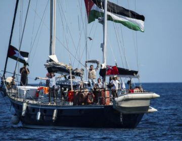 Οκτώ ακτιβιστές του ιστιοφόρου Madleen με προορισμό τη Γάζα εξακολουθούν να κρατούνται από τους Ισραηλινούς