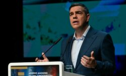 Αλέξης Τσίπρας: Χρειάζεται ένας νέος πατριωτισμός απέναντι στην ολιγαρχία και την κλεπτοκρατία