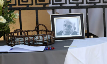 Το τελευταίο «αντίο» στον σπουδαίο σκηνοθέτη Βασίλη Παπαβασιλείου