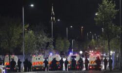 Εκκλήσεις για ηρεμία στην Βόρεια Ιρλανδία έπειτα από μια δεύτερη νύχτα επεισοδίων
