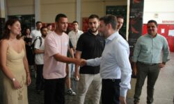 Ο Ανδρουλάκης συναντήθηκε με φοιτητές του Πανεπιστημίου Πελοποννήσου