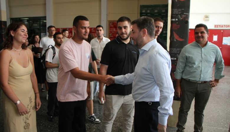 Ο Ανδρουλάκης συναντήθηκε με φοιτητές του Πανεπιστημίου Πελοποννήσου