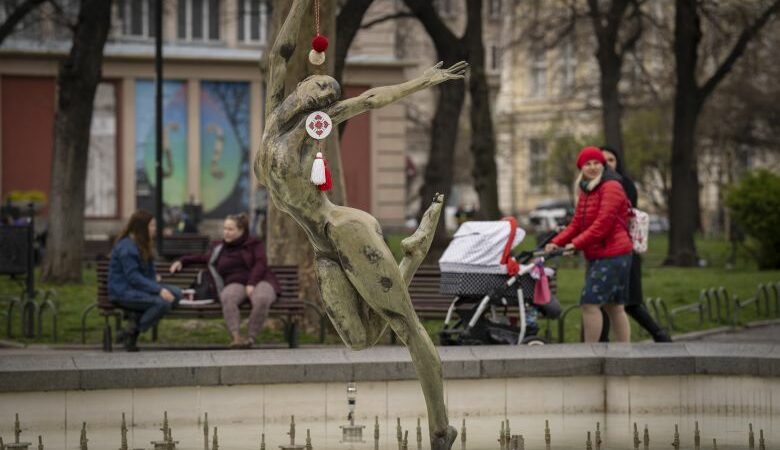 Η Βουλγαρία ετοιμάζεται να μπει στο ευρώ, όμως οι μισοί πολίτες της δεν το θέλουν