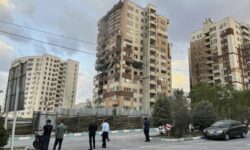 Φλέγεται η Μέση Ανατολή: «Κήρυξη πολέμου» θεωρεί το Ιράν την ισραηλινή επίθεση – «Κάντε συμφωνία, πριν να είναι πολύ αργά» διαμηνύει ο Τραμπ