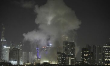 Εκατοντάδες πύραυλοι εκτοξεύτηκαν από το Ιράν στο Ισραήλ – Εκρήξεις σε Τελ Αβίβ και Ιερουσαλήμ
