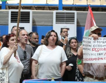 Ψήφισμα για την καταβολή των δεδουλευμένων τους ζητούν οι εργαζόμενοι στο «Κόκκινο» και την «Αυγή»