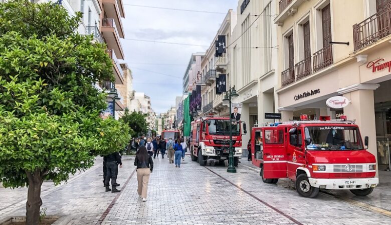 Συναγερμός για φωτιά σε ξενοδοχείο στο κέντρο της Πάτρας