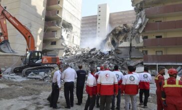 Νέοι βομβαρδισμοί του Ισραήλ στο Ιράν – Ομοβροντίες βαλλιστικών πυραύλων από την Τεχεράνη