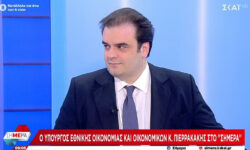 Πιερρακάκης: Η κυβέρνηση ξέρει να διαχειρίζεται τις κρίσεις και να παρεμβαίνει όταν χρειάζεται