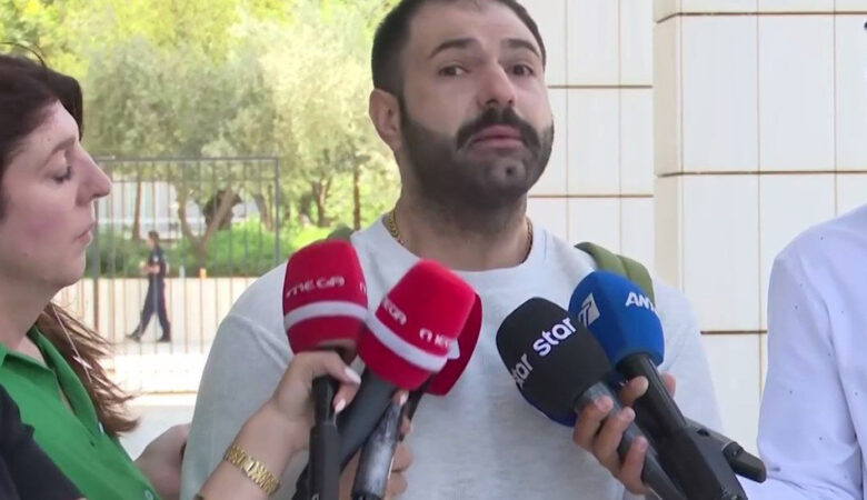 Άγριο ξέσπασμα Καρκά: «Κρατούσαν με νύχια και με δόντια τις πρώην συντρόφους του Τσαρούχα, που τις ξυλοκοπούσε, για να μην τον καταγγείλουν…»