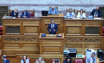 Μητσοτάκης από Βουλή: Η κατηγορία περί εσχάτης προδοσίας δεν είναι παρά το ύστατο αδιέξοδο απόπειρας να χτυπηθεί η κυβέρνηση