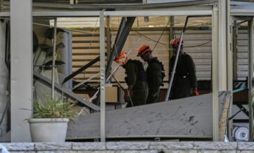 Μια νεκρή και 23 τραυματίες από την ιρανική πυραυλική επίθεση στο Ισραήλ
