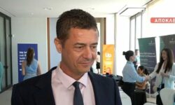 Αντώνης Σρόιτερ: Δεν μπορεί να βομβαρδίζεται ο πλανήτης και να μιλάμε μόνο για τα βραβεία Mad σε μια εκπομπή