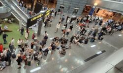 Χάος για χιλιάδες επιβάτες στα αεροδρόμια της Ντόχα και του Ντουμπάι
