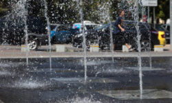 Καιρός: Πολύ καλές συνθήκες σε ολόκληρη τη χώρα – Μέγιστες θερμοκρασίες στους 37-39 βαθμούς κατά τόπους