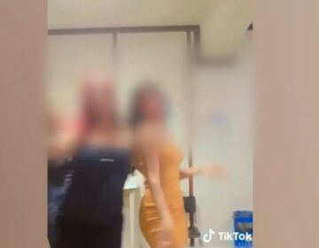 Παρέα νέων έστησε… γλέντι με τσιφτετέλια στην Αστυνομική Διεύθυνση Μεσσηνίας – Δείτε βίντεο