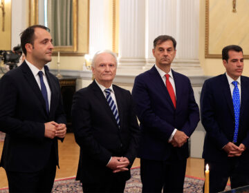 Ορκίστηκαν τα νέα μέλη της κυβέρνησης στο Προεδρικό Μέγαρο – Δείτε φωτογραφίες και βίντεο