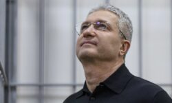 Ο πρώην αναπληρωτής υπουργός Άμυνας της Ρωσίας καταδικάστηκε σε 13 χρόνια φυλάκιση για διαφθορά