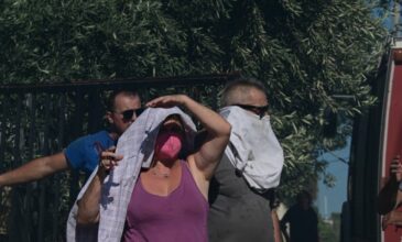 Σε 57 απεγκλωβισμούς προχώρησε η ΕΛ.ΑΣ στην φωτιά στην Ραφήνα