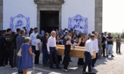 Θλίψη και κλάματα στην κηδεία του Ντιόγκο Ζότα και του αδερφού του