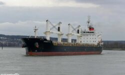Στους 10 οι διασωθέντες, εκ των οποίων ένας Έλληνας, από τη βύθιση του πλοίου Eternity C στην Ερυθρά Θάλασσα