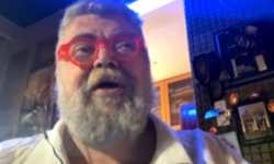 «Πάγωσαν» όλοι στον αέρα του ΑΝΤ1 με την ατάκα του Σταμάτη Κραουνάκη: «Τι της λες ρε μαλ…α;»