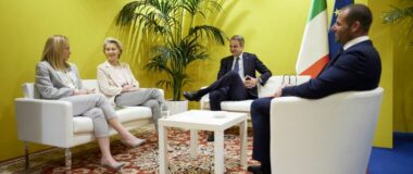 Συνάντηση Μητσοτάκη με Ούρσουλα φον ντερ Λάιεν, Τζόρτζια Μελόνι και Ρόμπερτ Αμπέλα