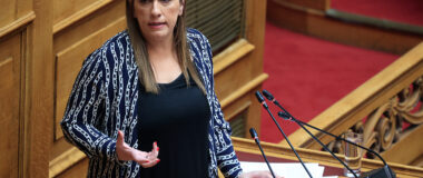 Κωνσταντοπούλου: Αντισυνταγματική, ρατσιστική, απάνθρωπη και απολίτιστη η τροπολογία για το άσυλο