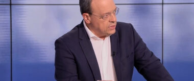 Φάμελλος: Ο Μητσοτάκης προσπαθεί να αποπροσανατολίσει με το μεταναστευτικό