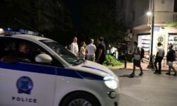 Πώς έγινε το τροχαίο σε εστιατόριο στο Κολωνάκι με τον τραυματισμό 12 ανθρώπων – Αφέθηκε ελεύθερος ο παρκαδόρος