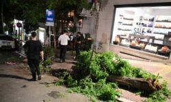 Σοκ στο Κολωνάκι: Αυτοκίνητο έπεσε πάνω σε εστιατόριο –  Στους 12 οι τραυματίες