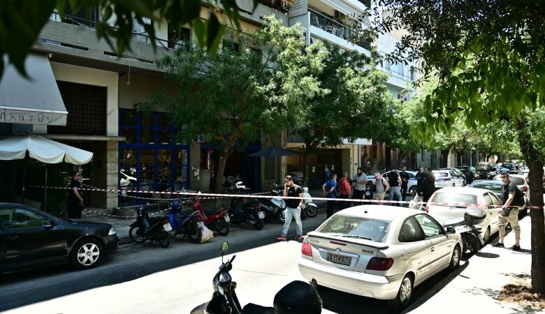 Πυροβολισμοί σε καφετέρια στον Κολωνό: Δεν διατρέχουν κίνδυνο οι ζωές των τραυματιών