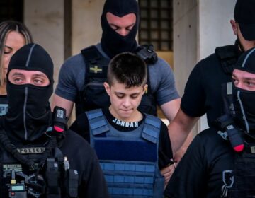 «Αν κληθεί να μιλήσει για τον Παναγιωτάκη θα το κάνει», λέει ο δικηγόρος της Μουρτζούκου