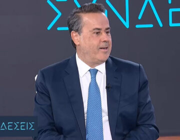 Παπασταύρου: «Η Ελλάδα ασκεί τα κυριαρχικά δικαιώματά της στην πράξη, στο πεδίο, σύμφωνα με το διεθνές δίκαιο»