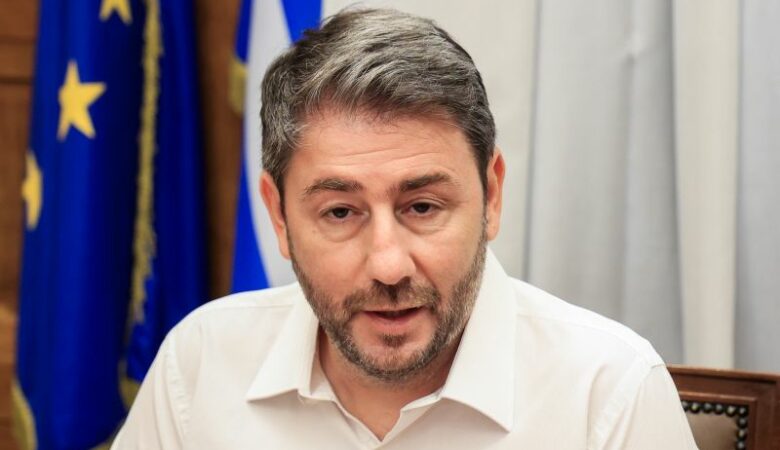 Ανδρουλάκης: Κατάργηση προσωπικής διαφοράς, νέο ΕΚΑΣ και σταδιακή μείωση εισφοράς αλληλεγγύης