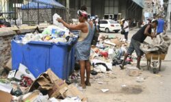 Αποπέμφθηκε η υπουργός Εργασίας της Κούβας επειδή είπε ότι δεν υπάρχουν ζητιάνοι στη χώρα