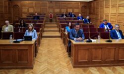 Προανακριτική για Τέμπη: Κατά πλειοψηφία, μόνο από τη ΝΔ, εγκρίθηκε το πόρισμα – Αποχώρησαν τα κόμματα της αντιπολίτευσης