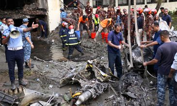 Συντριβή στρατιωτικού αεροσκάφους σε σχολείο στο Μπανγκλαντές: Τουλάχιστον 27 νεκροί, ανάμεσά τους 25 μαθητές