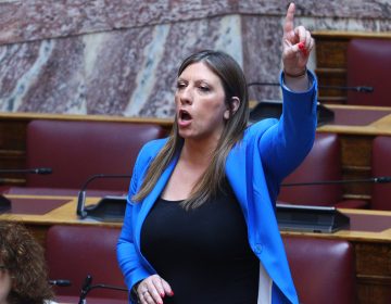 Χαμός στη Βουλή με Ζωή Κωνσταντοπούλου – Ο Κακλαμάνης την παρέπεμψε στην επιτροπή Δεοντολογίας για τις παρεμβάσεις της